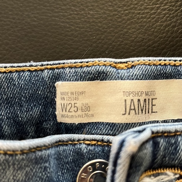 Top Shop Ripped Jeans - Picture 2 of 2